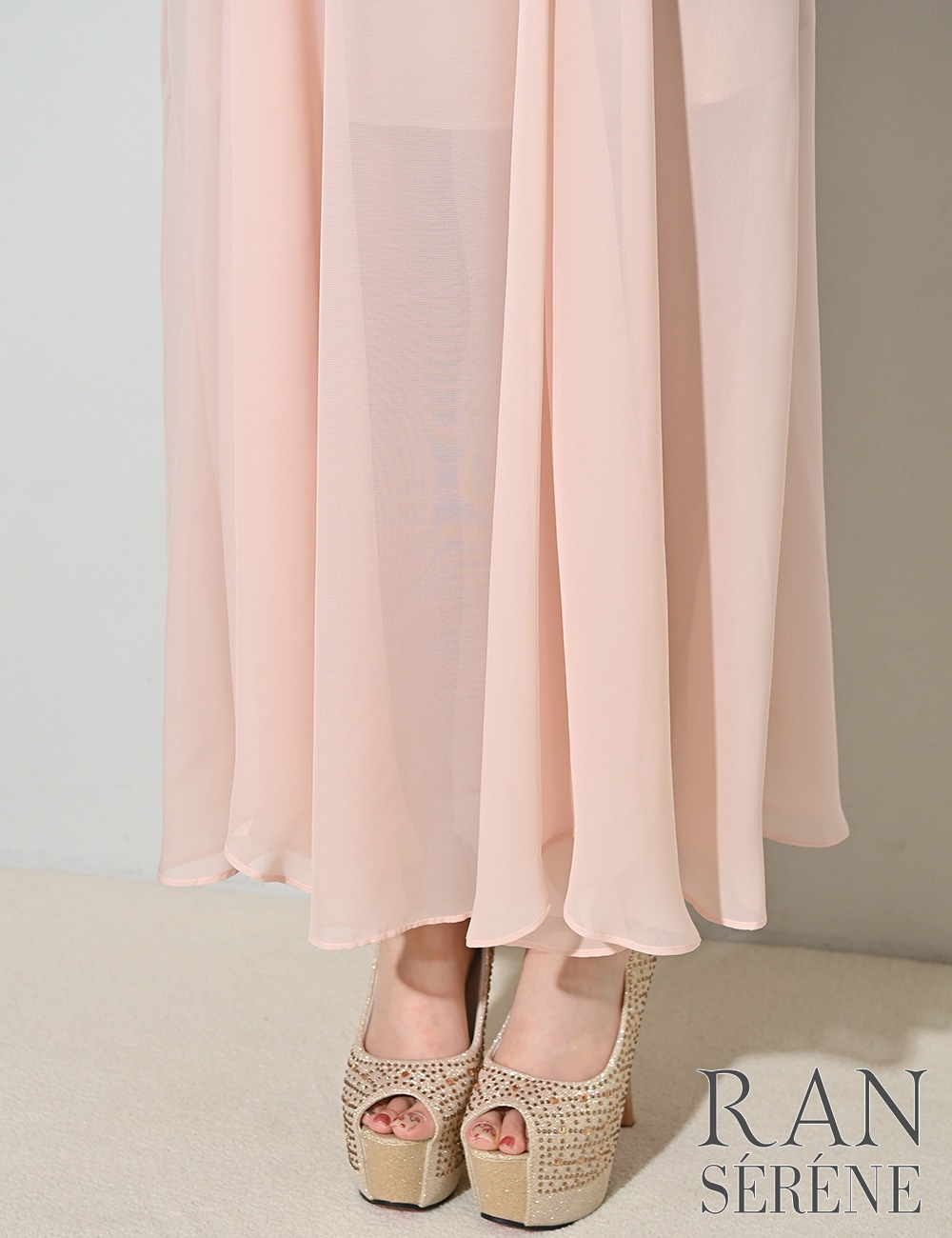 [即納][instock]【RAN SERENE】ロング/ドレス/ワンピース/ピンク/ベア/フレア/サイドカットアウト/柄/花柄/リボン