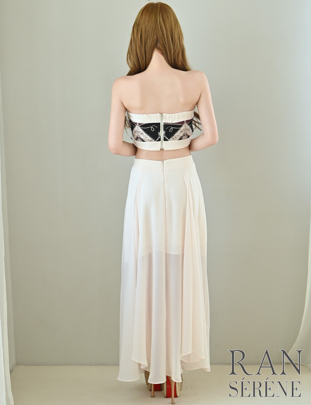 [即納][instock]【RAN SERENE】ロング/ドレス/ワンピース/ベージュ/ベア/フレア/サイドカットアウト/柄/スカーフ