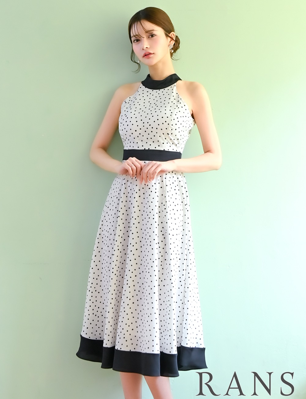 [Mのみ即納][instock]【RANS】ロング/丈長/ドレス/フレア/ホワイト/ドット/ホルターネック
