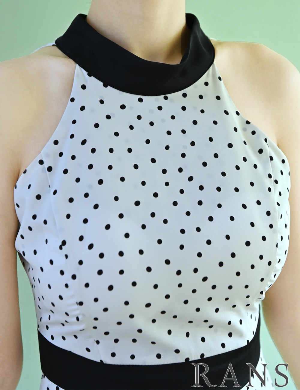 [Mのみ即納][instock]【RANS】ロング/丈長/ドレス/フレア/ホワイト/ドット/ホルターネック