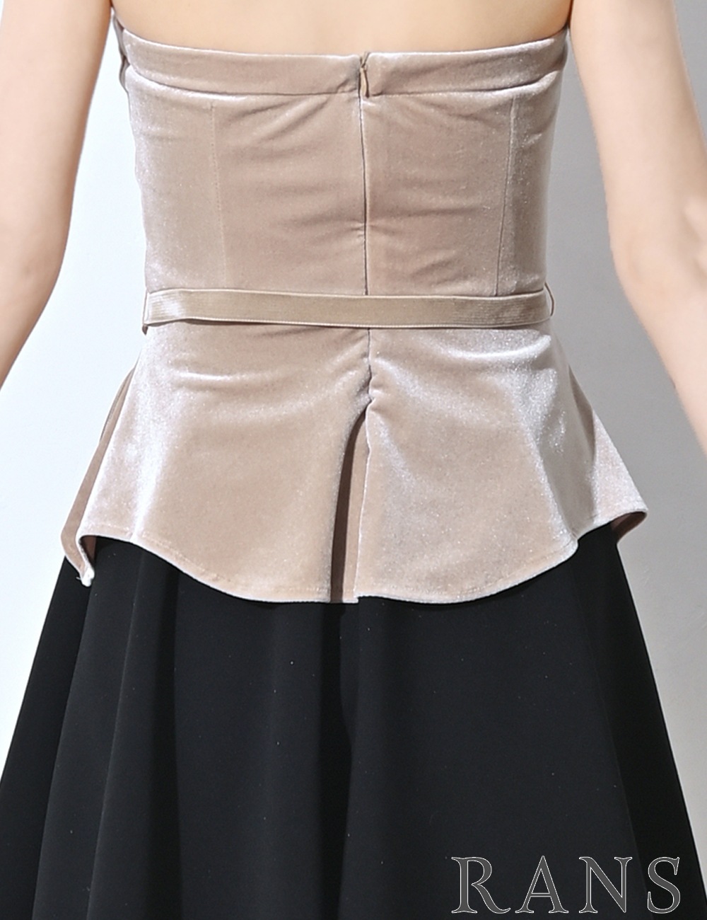 [即納][instock]【RAN SERENE】ミニ/ドレス/ワンピース/ベア/フレア/ベージュ/ブラック/ベロア