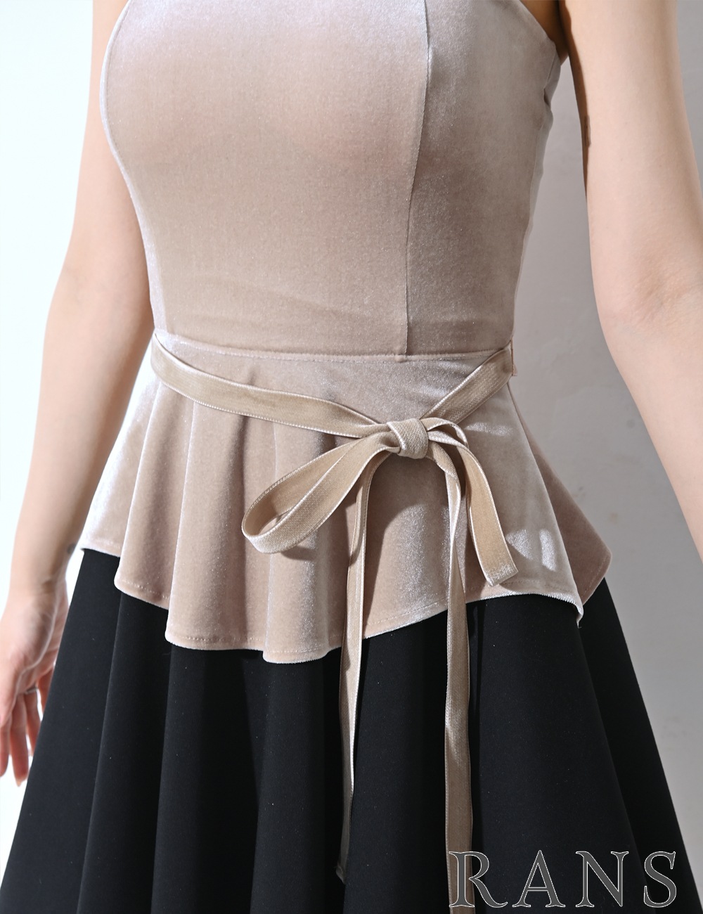 [即納][instock]【RAN SERENE】ミニ/ドレス/ワンピース/ベア/フレア/ベージュ/ブラック/ベロア