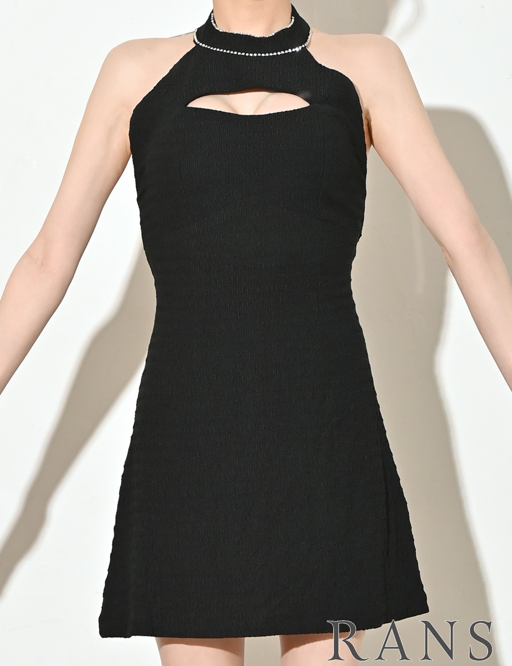 [即納][instock]【RANS】ミニ/ドレス/ワンピース/フレア/ブラック/ハイネック/リボン
