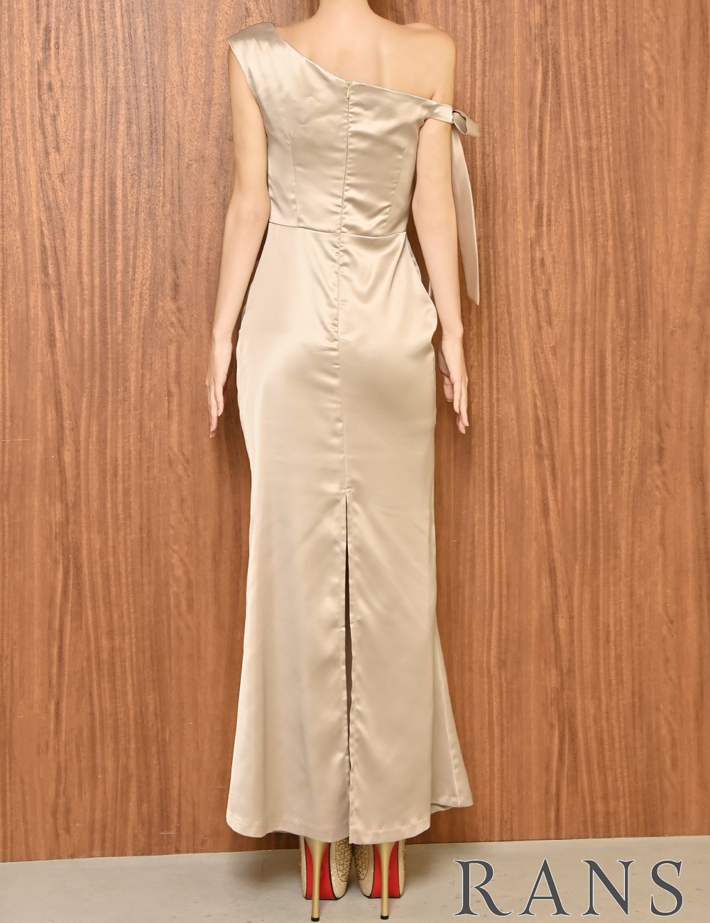 [即納][instock]【RANS】ロング/ドレス/ワンピース/ベージュ/ワンショル/タイト/サテン/リボン