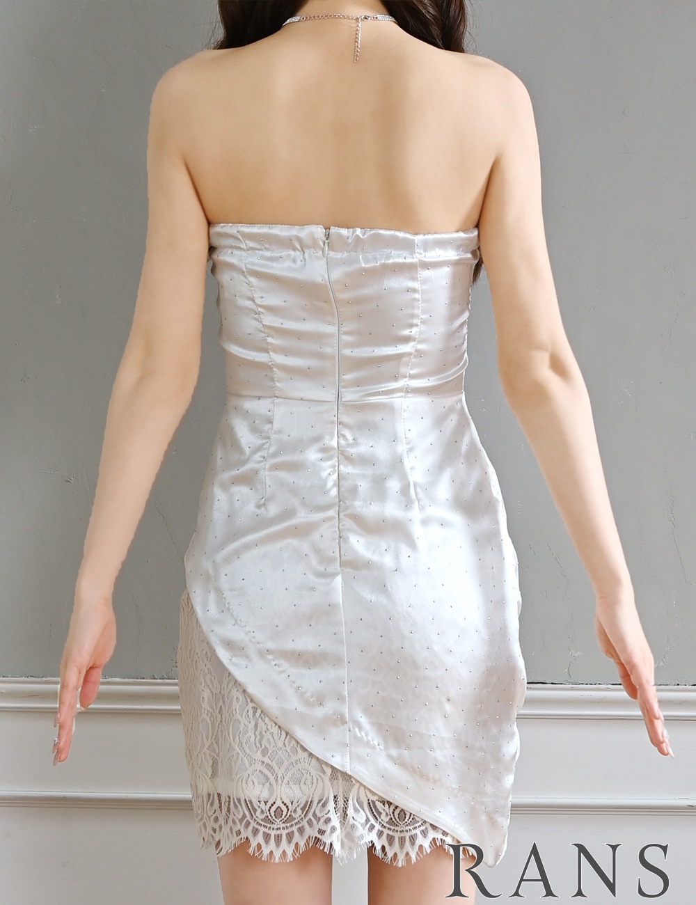[Mのみ即納][instock]【RANS】ミニ/ドレス/ワンピース/ベア/タイト/ホワイト/レース/サテン/スタッズ