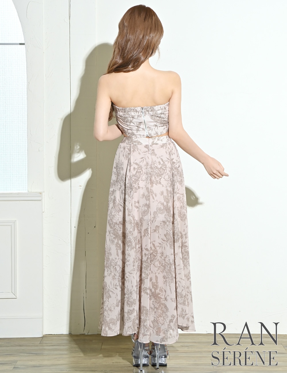 [Mのみ即納][instock]【RAN SERENE】ロング/ドレス/ワンピース/ピンク/ベア/フレア/サイドカットアウト/柄/ボタニカル