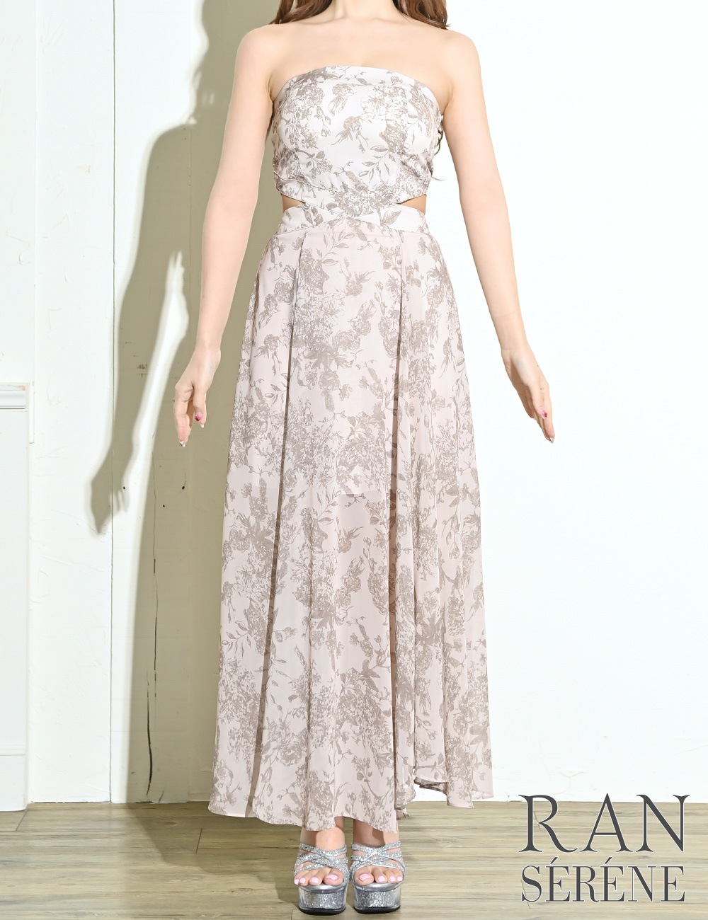 [Mのみ即納][instock]【RAN SERENE】ロング/ドレス/ワンピース/ピンク/ベア/フレア/サイドカットアウト/柄/ボタニカル