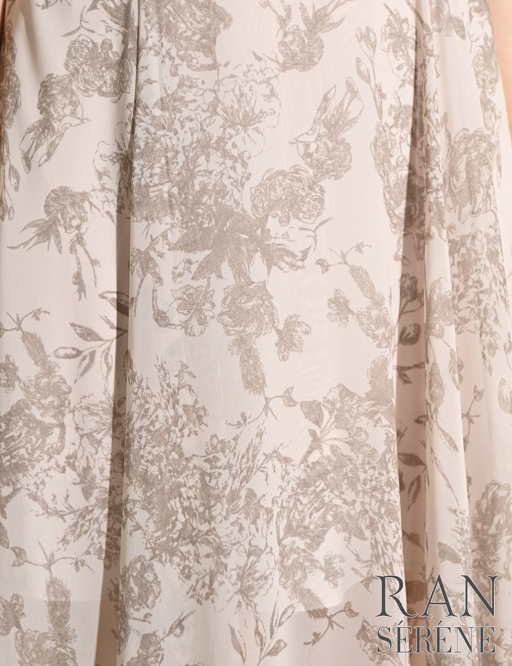 [Mのみ即納][instock]【RAN SERENE】ロング/ドレス/ワンピース/ピンク/ベア/フレア/サイドカットアウト/柄/ボタニカル