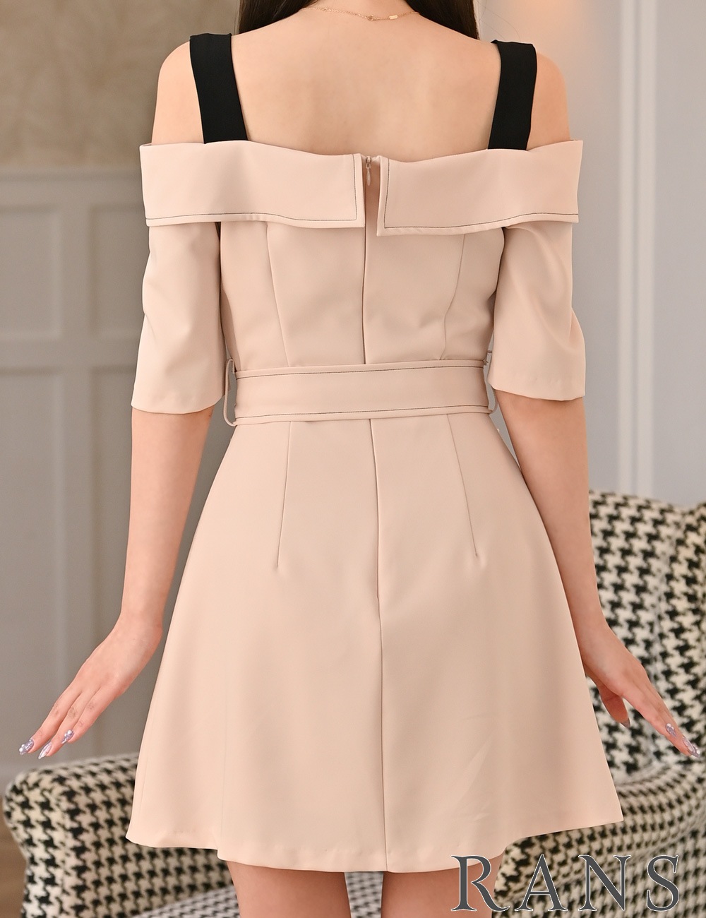 [Sのみ即納][instock]【RAN SERENE】ミニ/ドレス/ワンピース/ピンク/キャミ/ベルト/オフショル/フレア/袖あり