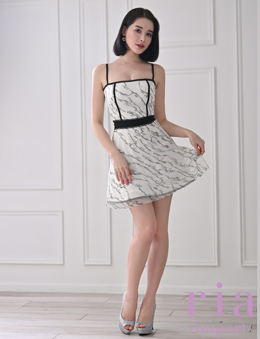 【ria】ミニ/ドレス/フレア/キャミ/ワンピース/ホワイト/柄/バイカラー