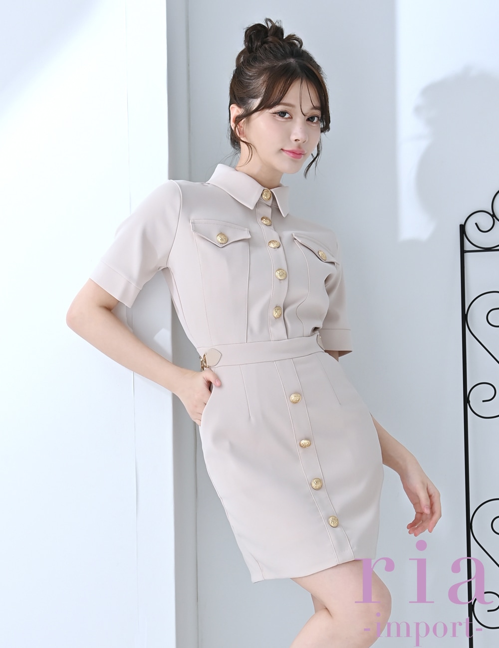 【ria】ミニ/ドレス/ワンピース/ベージュ/タイト/袖あり/シャツ