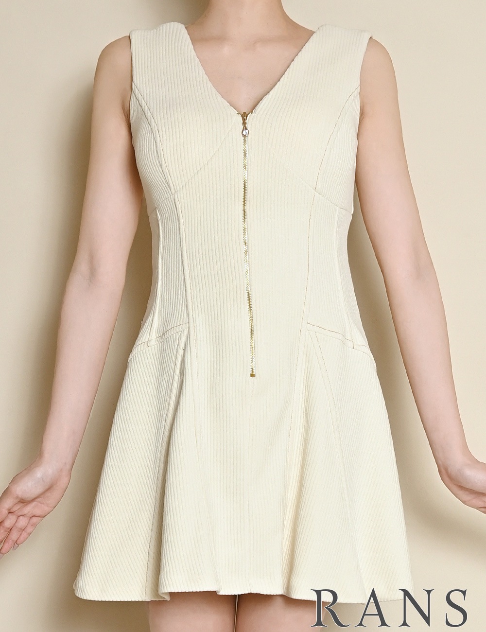 [即納][instock]【RANS】ミニ/ドレス/ワンピース/アイボリー/Vネック/フレア/コーデュロイ