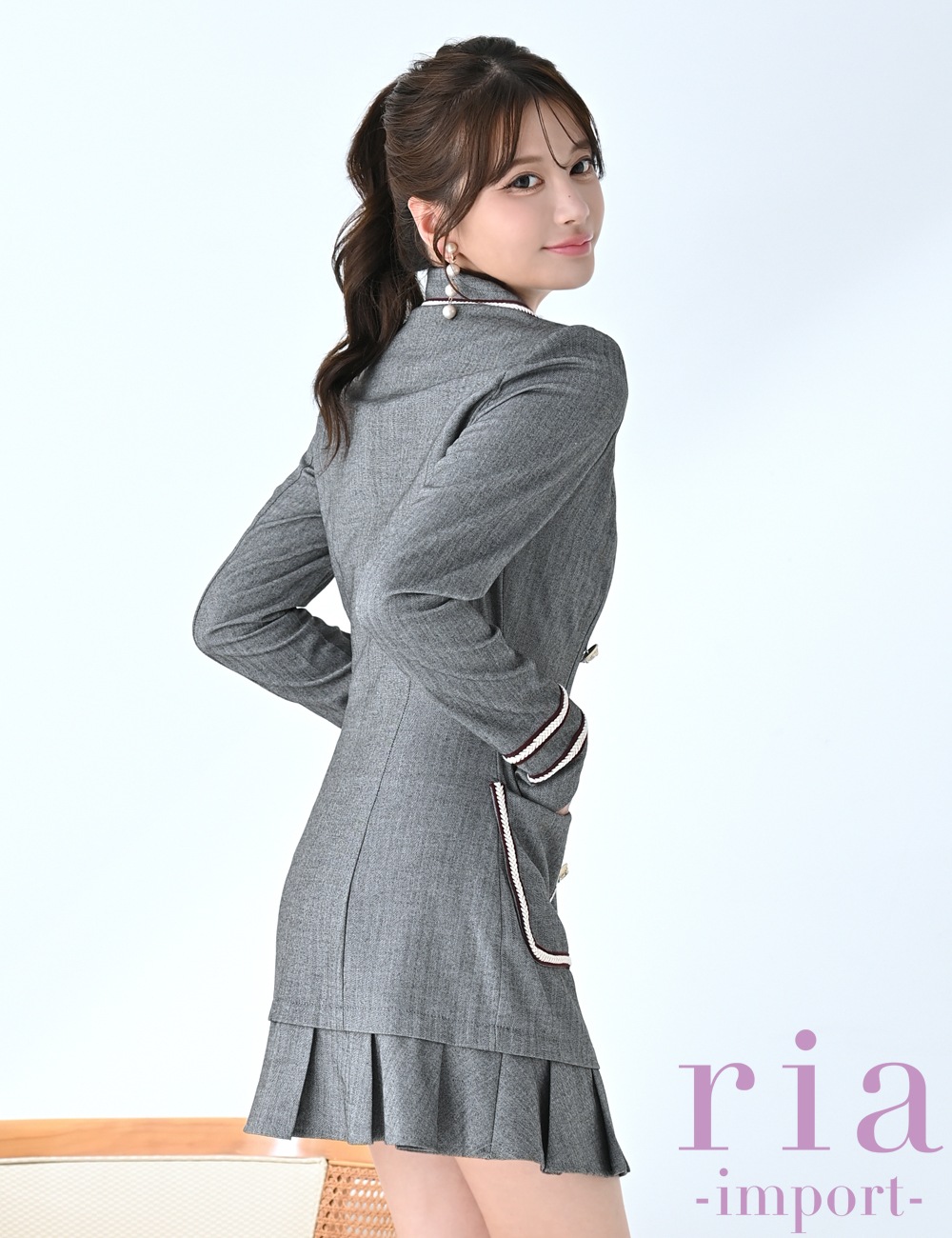 【ria】ミニ/ドレス/ワンピース/グレー/襟付き/袖あり/長袖/フレア
