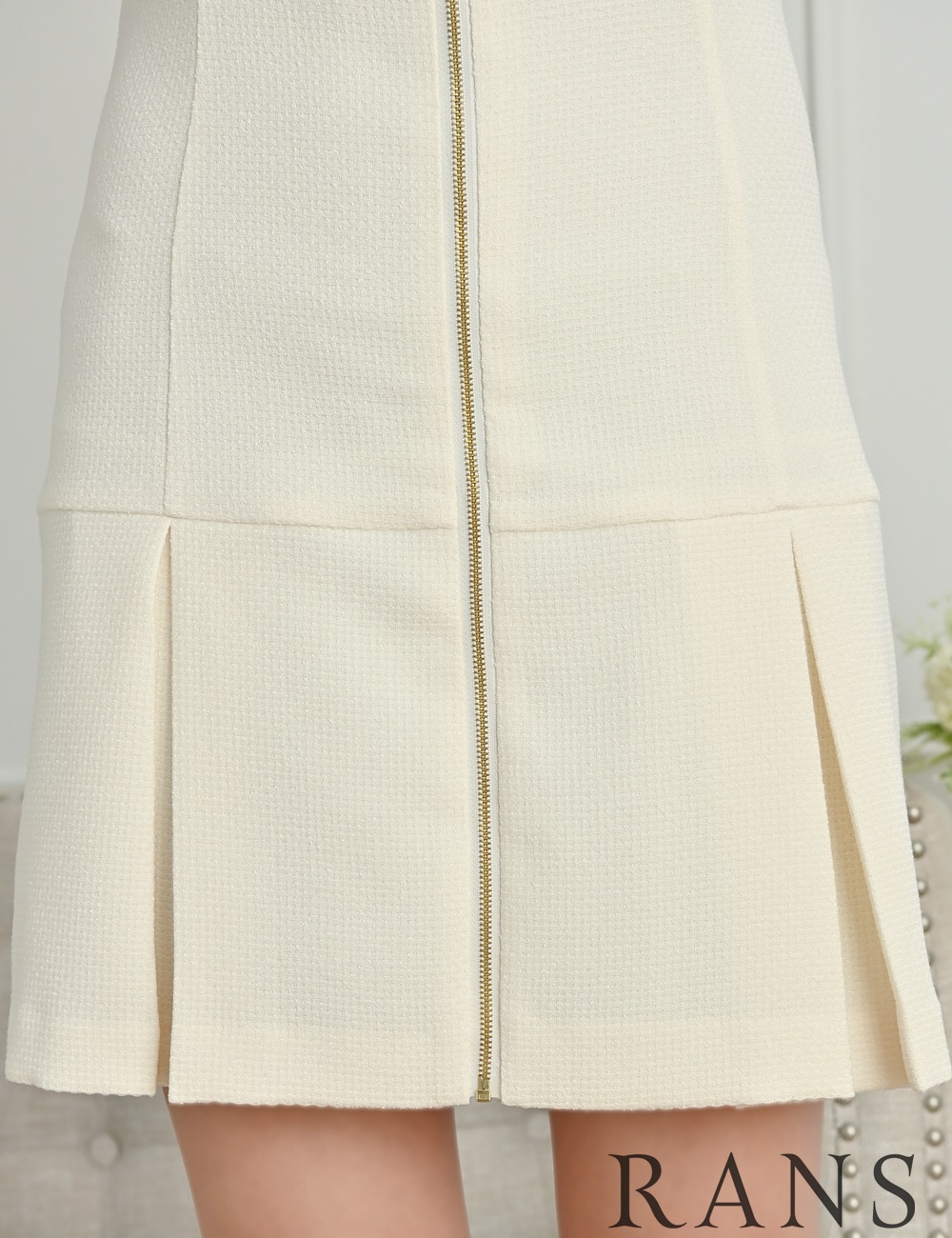 [Sのみ即納][instock]【RANS】ミニ/フレア/ワンピース/ホワイト/アイボリー/半袖/フロントファスナー