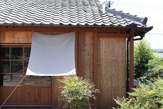 イチオリシェード 155×200cm 庭サンシェード 楽天市場】日よけ シェード 日本製 約 2m×2m ｜サンシェード