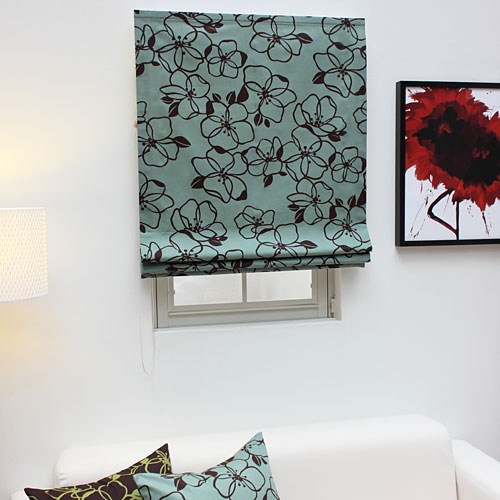 モダンな北欧調花柄 綿（コットン）100％ ローマンシェード（ミント