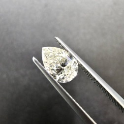 天然ダイヤ 1.01ct  M SI-2  8.0×5.5 ペアシェイプ