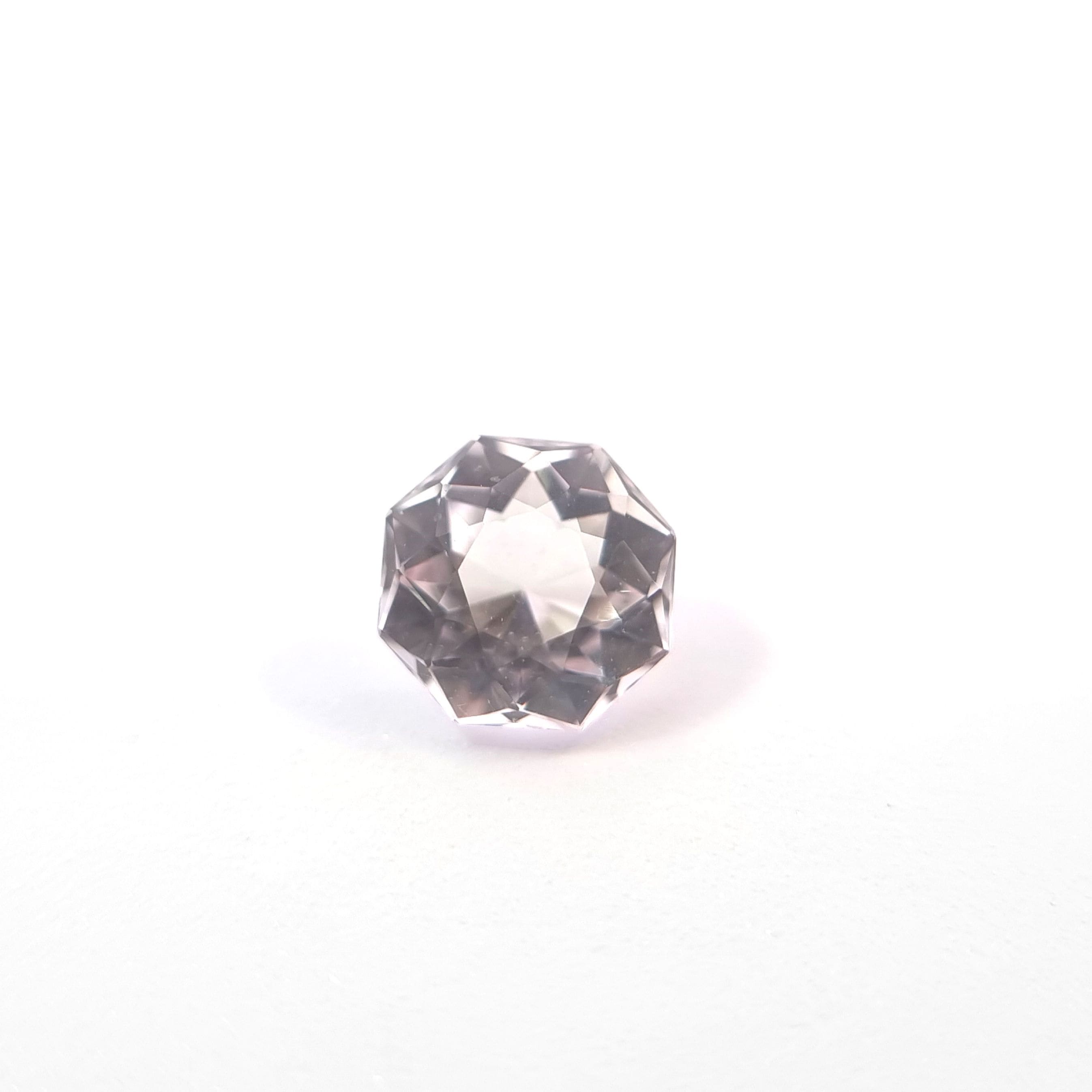 10000111：モルガナイト　5.1mm 0.48ct