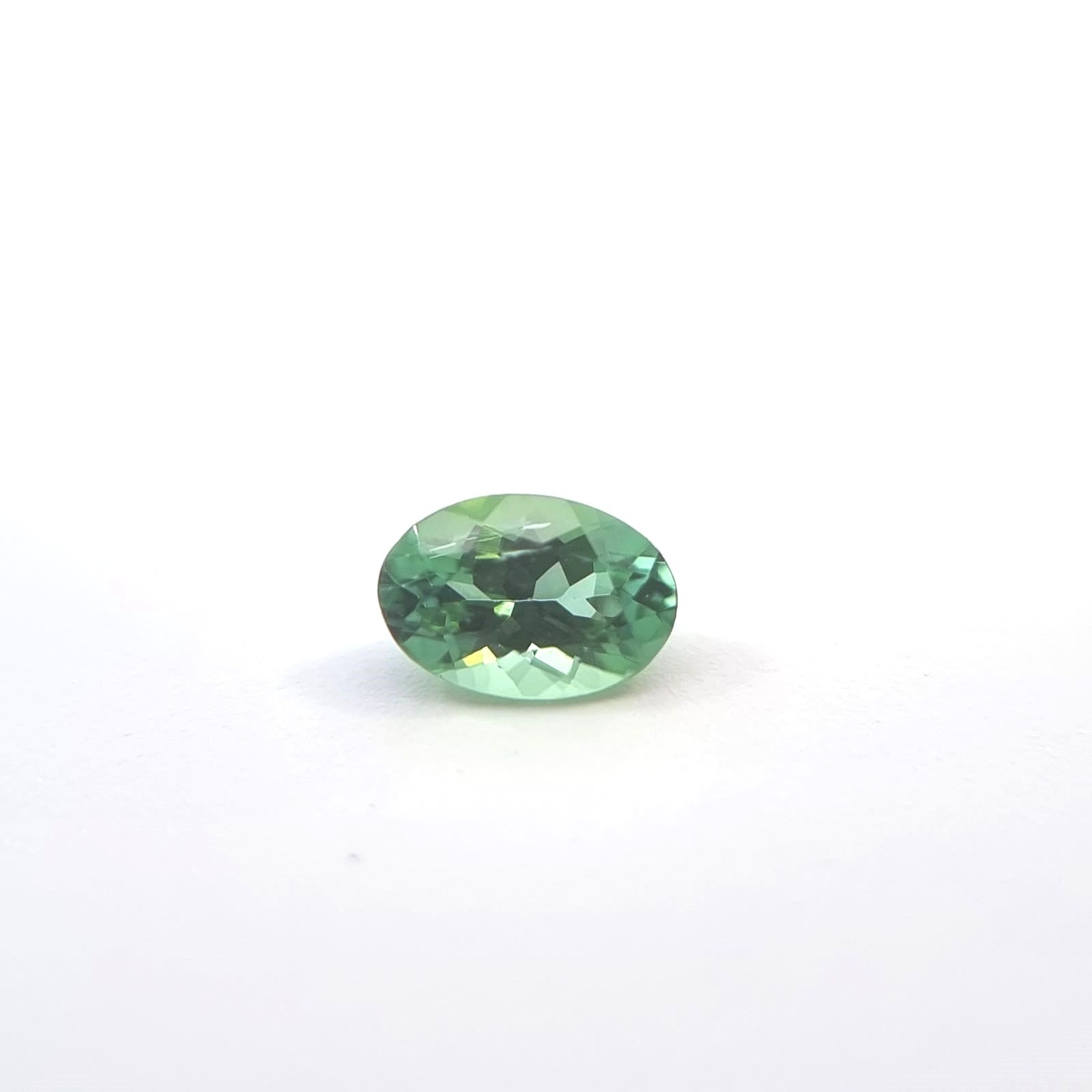 No.10001290：トルマリン　OV 6×4ｍｍ 0.46ct