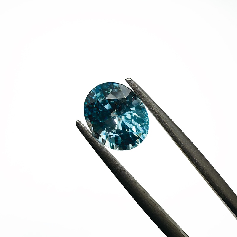 ブルージルコン　OV9.6×7.8ｍｍ　3.88ct
