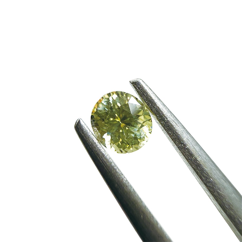 マリガーネット　OV　4.1×3.7ｍｍ　0.32ct