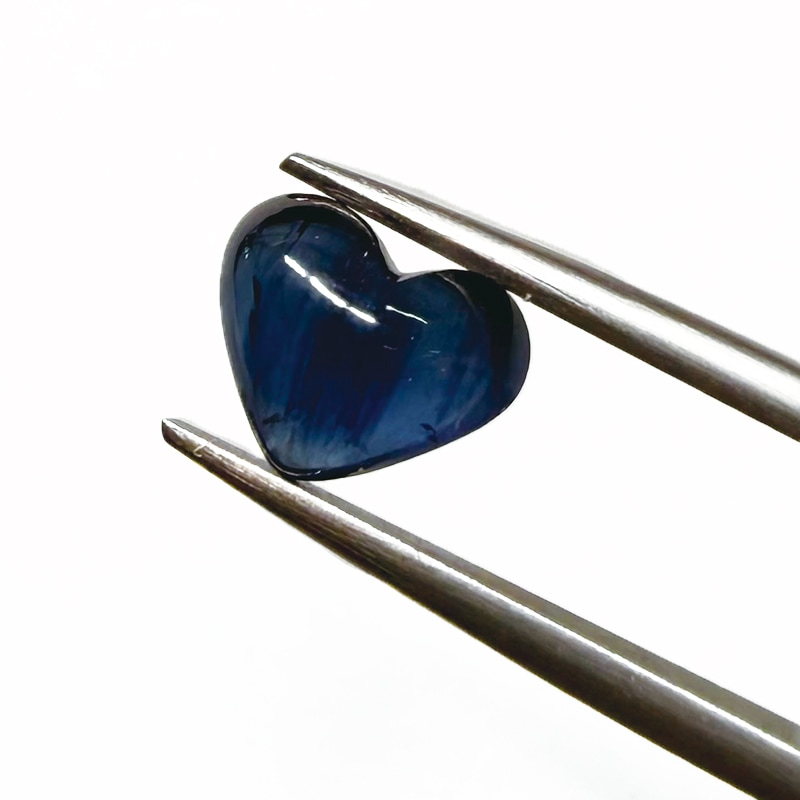 10009773：サファイア HTカボション 8.1×9.8mm 3.39ct