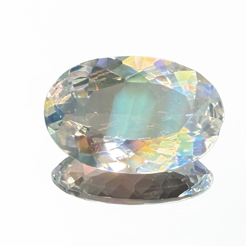 10009855：ラブラドライト　OV　11.1×7.3ｍｍ　1.97ct