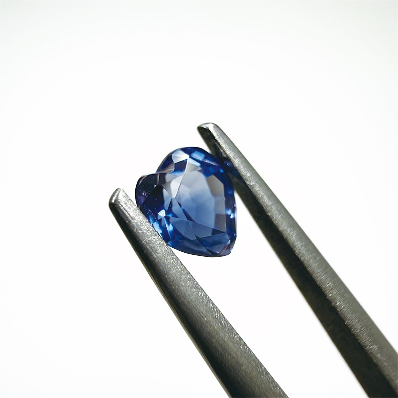 500：サファイア　HT　4.9×4.6ｍｍ　0.58ct