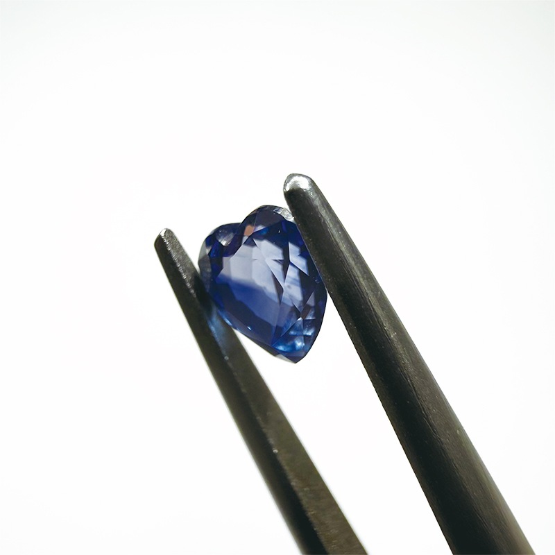 500：サファイア　HT　4.9×4.6ｍｍ　0.58ct