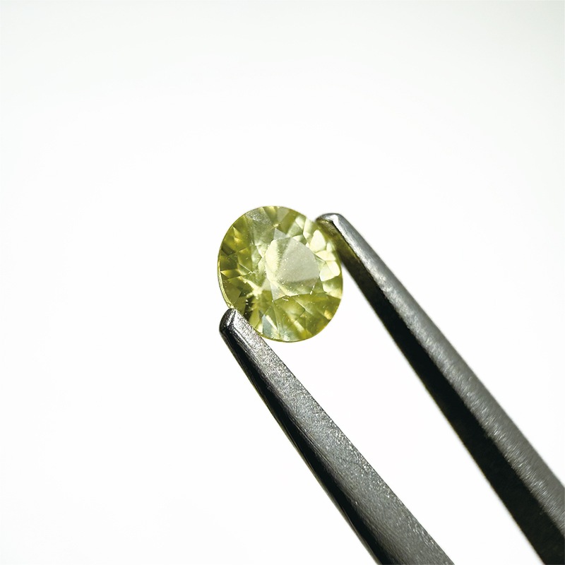 10001589：ファンシーカラーサファイア　RD　4.4ｍｍ　0.39ct