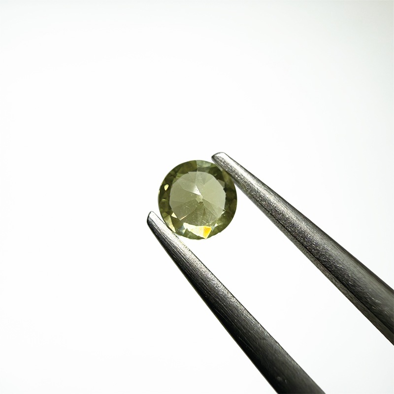 10001589：ファンシーカラーサファイア　RD　4.4ｍｍ　0.39ct