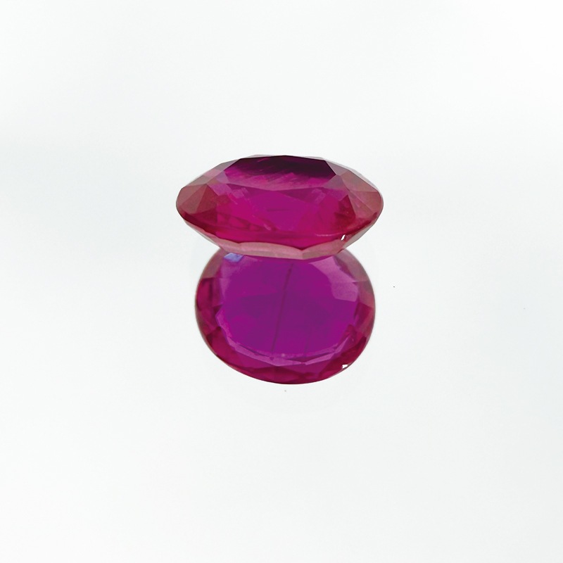 487:ルビー OV 6.1×5.2mm 0.79ct