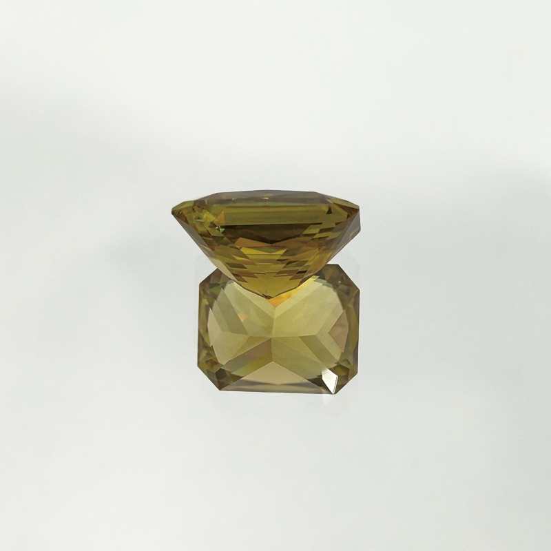 459：スフェーン　OCT　7.8×6.1ｍｍ　1.64ct