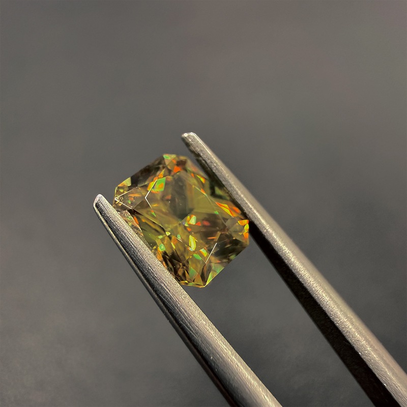 459：スフェーン　OCT　7.8×6.1ｍｍ　1.64ct