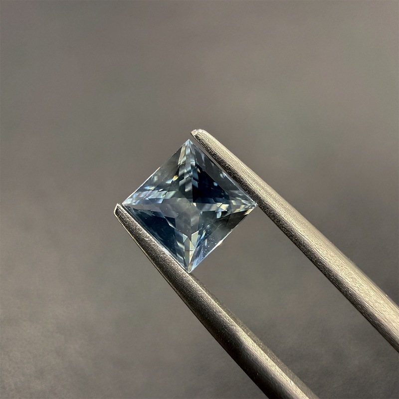 409：ファンシーカラーサファイア　PRI　5.9ｍｍ　1.05ct