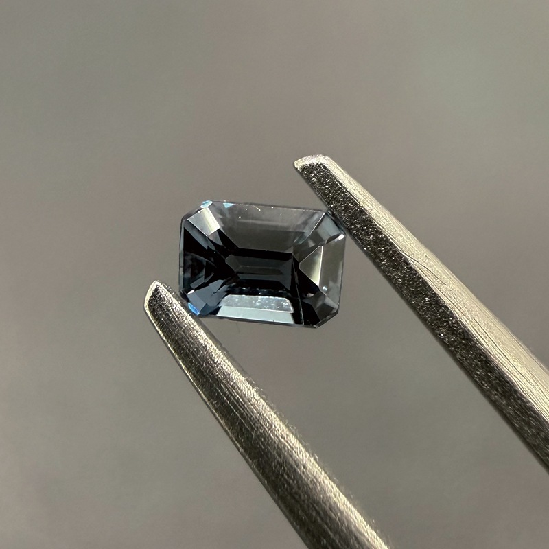 10009129：カラーチェンジガーネット　EM　3.6×2.6ｍｍ　0.20ct