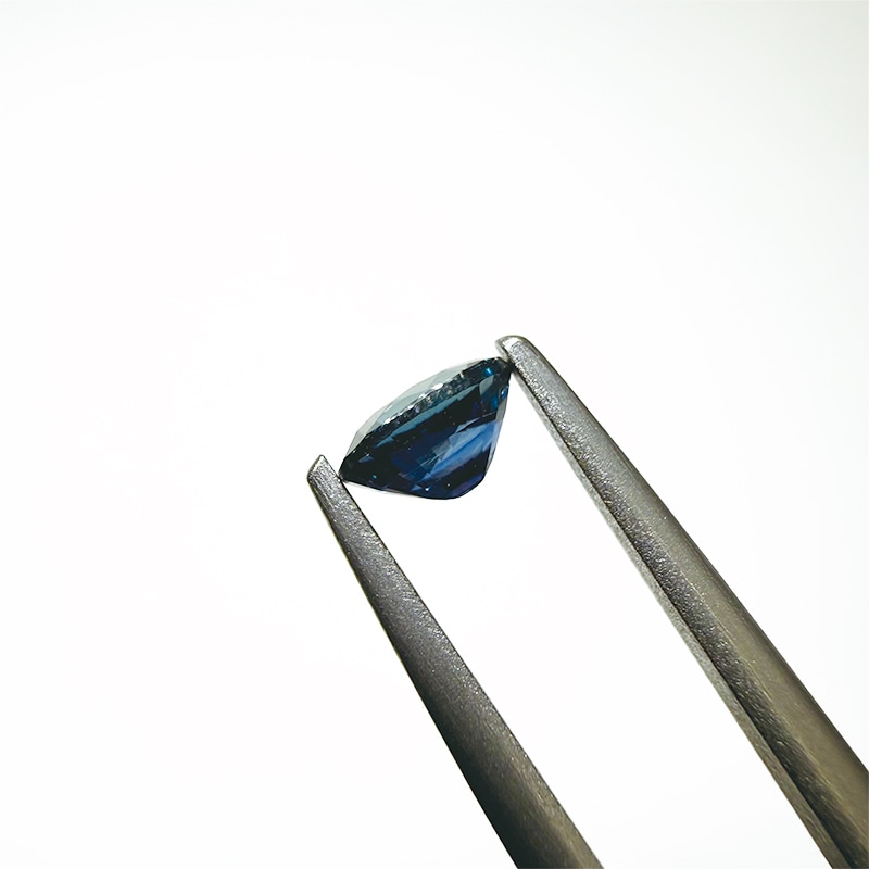 10008158：サファイア　OV　5.1×4.1mm　0.48ct