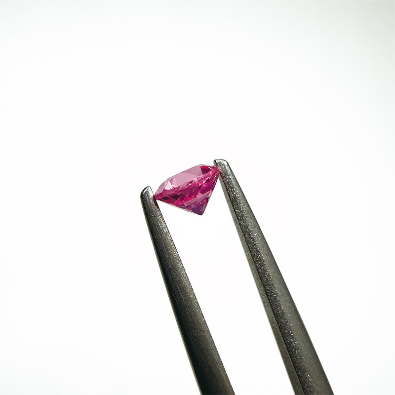 10000773：スピネル RD 3.9mm 0.29ct