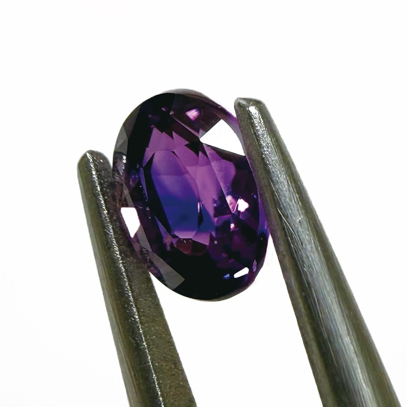 10009755：パープルサファイア　OV　5.7×4.4ｍｍ　1.01ct