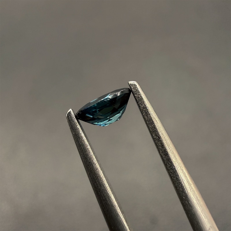 10008468：インディゴライトトルマリン OV 5.0×4.0mm 0.32ct