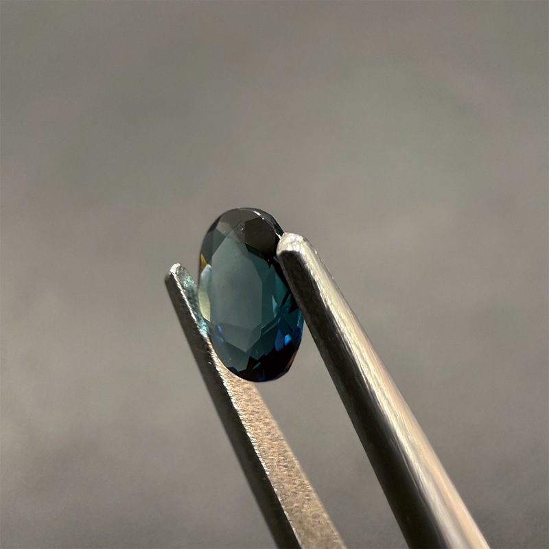 10008468：インディゴライトトルマリン　OV　5.0×4.0ｍｍ　0.32ct