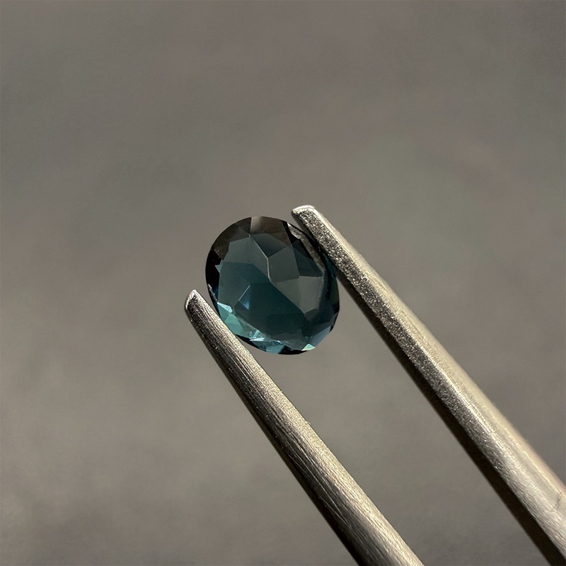 10008468：インディゴライトトルマリン　OV　5.0×4.0ｍｍ　0.32ct