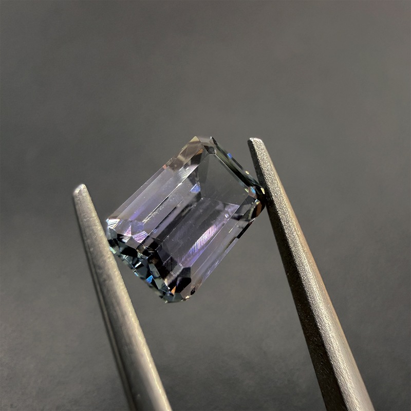 10009562：ゾイサイト EM 8.9×6.0mm 2.27ct