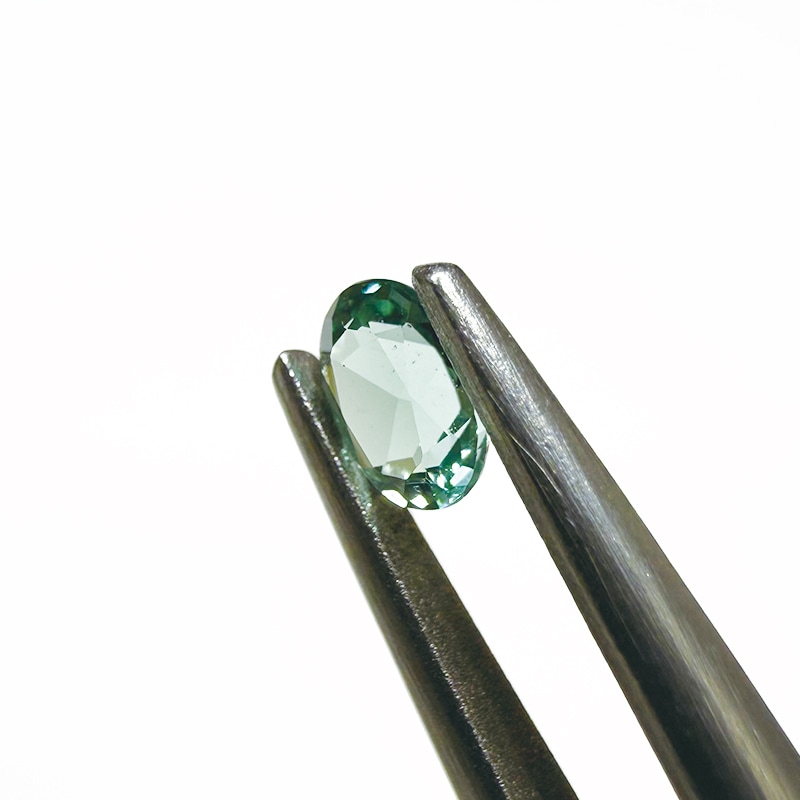 10001760：トルマリン OV 4×3mm 0.16ct