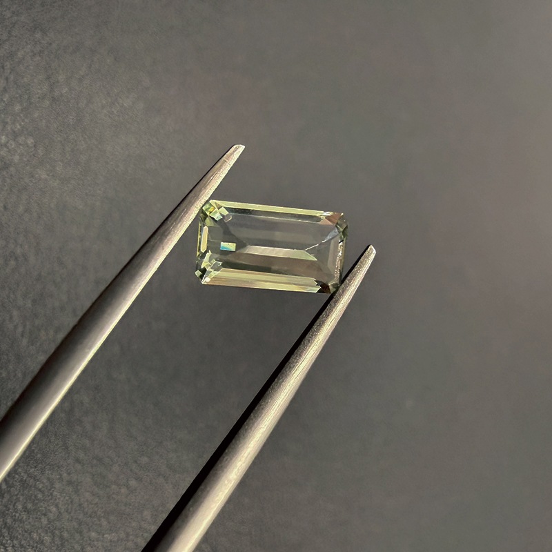 10009563：ゾイサイト　EM　9.6×5.3ｍｍ　1.89ct