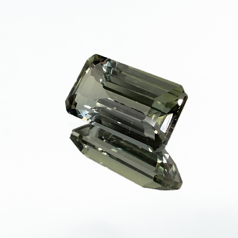 10009563：ゾイサイト　EM　9.6×5.3ｍｍ　1.89ct