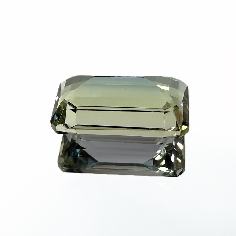 10009563：ゾイサイト　EM　9.6×5.3ｍｍ　1.89ct