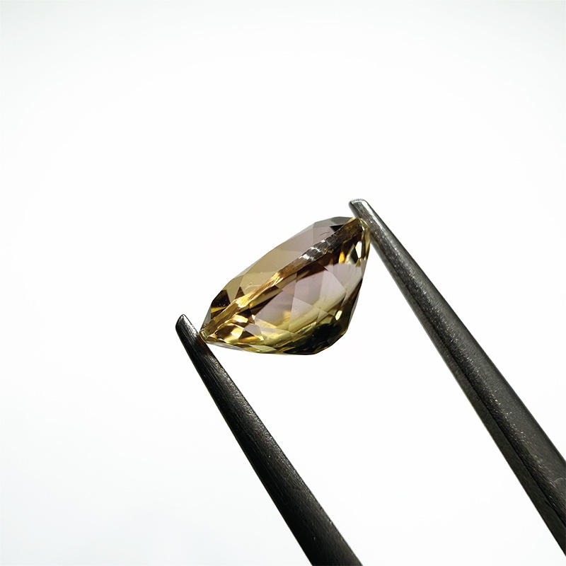 トルマリン OV 9.0×6.7mm 1.80ct