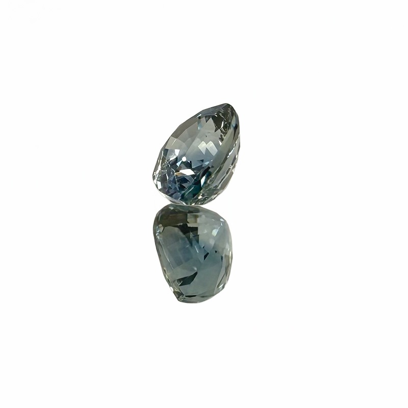 10009565：サファイア　PS　5.0×3.9ｍｍ　0.42ct