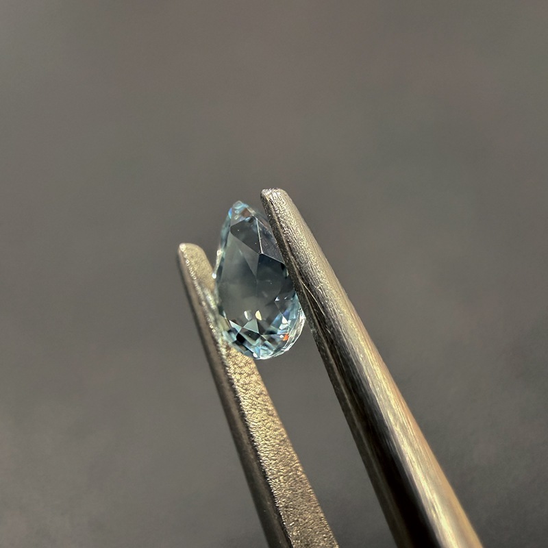 10009565：サファイア　PS　5.0×3.9ｍｍ　0.42ct